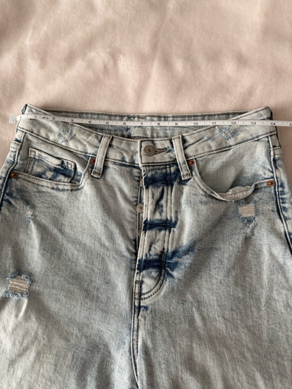 Old Navy High-Rise Light Wash Jeans with Blue Tie-Dye‎ Accents